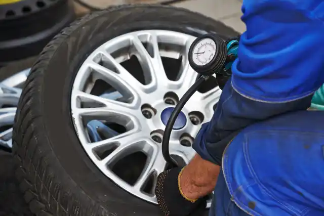 Emergency tyre repair completed in Basingstoke